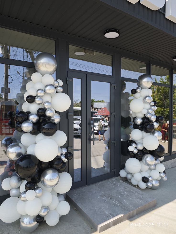 Elegant Balloon Towers - Grand Opening decor in Vaughan and GTA